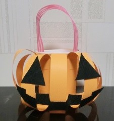 ハロウィン　かぼちゃの入れ物　手作り