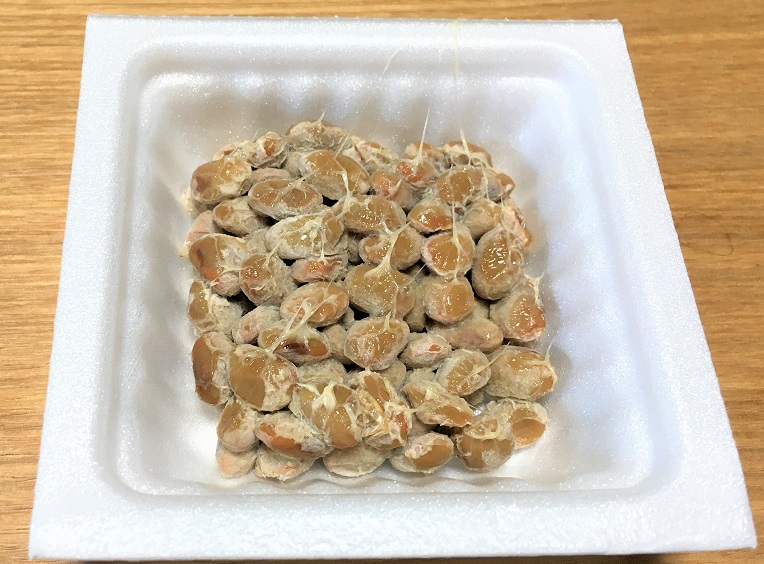 開けたばかりの納豆